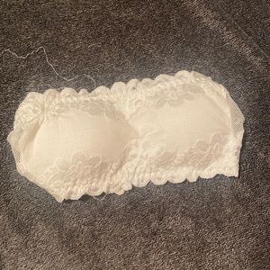 White strapless bra with floral print